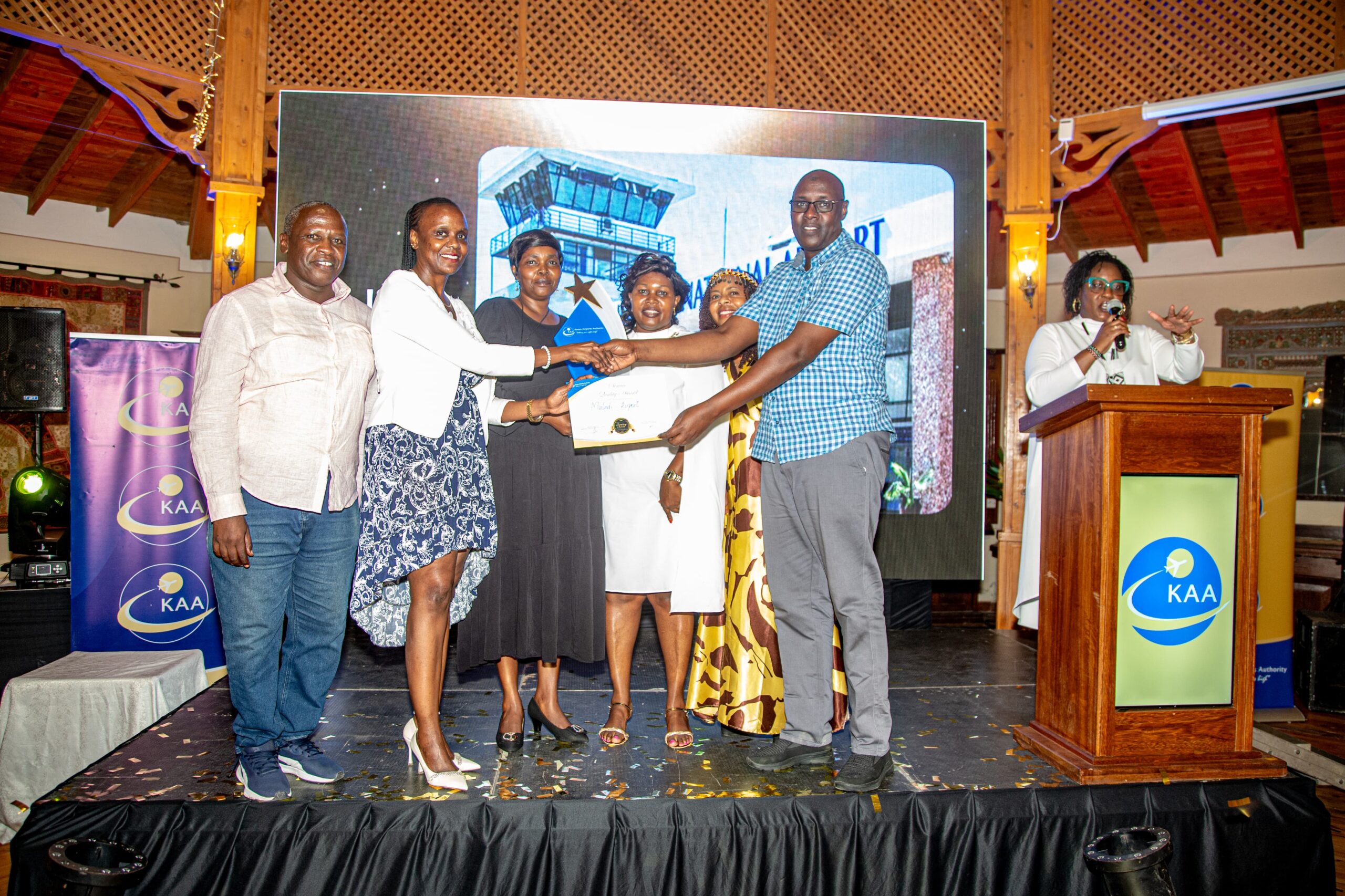 KAA Malindi Airport Manager, Mr. Ali Godana receiving the trophy during the prize giving dinner held on Thursday evening