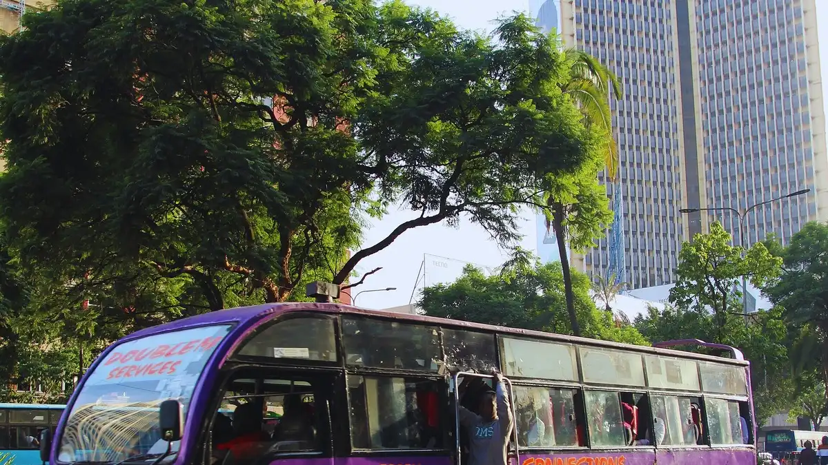 Colourful matatu in Nairobi: psv license requirements in kenya